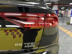 2019 Audi Q8 55 TFSI, чёрный — фото 9