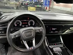 2019 Audi Q8 55 TFSI, чёрный — фото 22