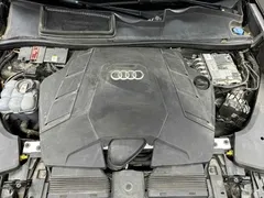 2019 Audi Q8 55 TFSI, чёрный — фото 32