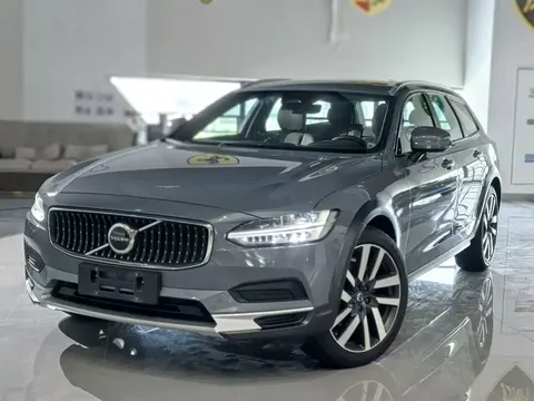 2022 Volvo V90 Cross Country B5 AWD