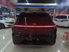 2024 Li Auto L6 Pro, чёрный — фото 6