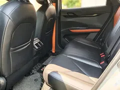 2022 Changan UNI-V 1.5T — фото 6