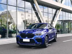 2022 BMW X6 M, синий — фото 1