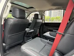 2023 Toyota Sequoia 3.5T, белый — фото 7