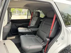 2023 Toyota Sequoia 3.5T, белый — фото 8