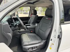 2023 Toyota Sequoia 3.5T, белый — фото 9