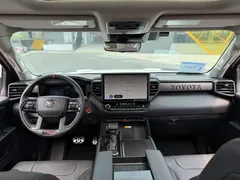 2023 Toyota Sequoia 3.5T, белый — фото 10
