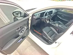2021 Nissan Sylphy 1.6L XL CVT, белый — фото 16