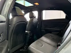 2022 Hyundai Elantra 240TGDi DCT LUX Premium — фото 9