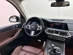 2021 BMW X5 xDrive40i M, белый — фото 12