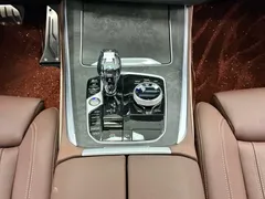 2021 BMW X5 xDrive40i M, белый — фото 26