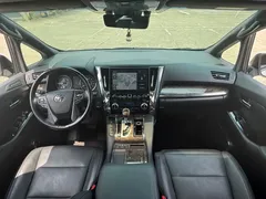 2021 Toyota Alphard Hybrid 2.5L Premium, белый — фото 8