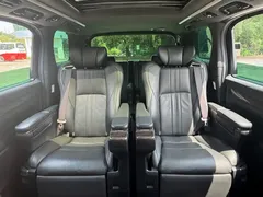 2021 Toyota Alphard Hybrid 2.5L Premium, белый — фото 9