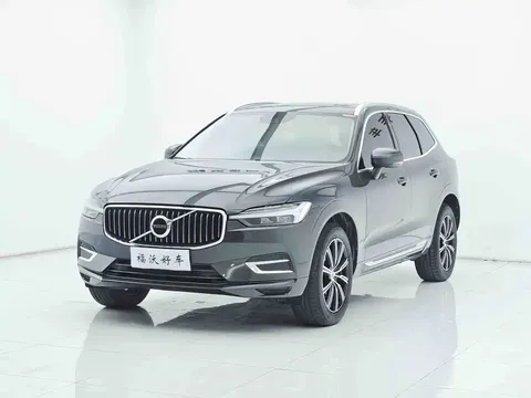 2021 Volvo XC60 4WD Luxury