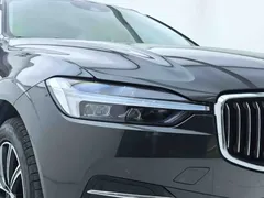 2021 Volvo XC60 4WD Luxury — фото 4
