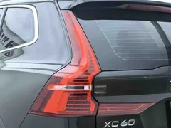 2021 Volvo XC60 4WD Luxury — фото 24