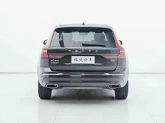 2021 Volvo XC60 4WD Luxury — фото 27