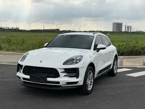 2021 Porsche Macan 2.0T