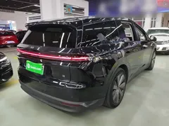 2025 Li Auto i8 Standard, чёрный — фото 7