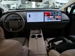 2025 Li Auto i8 Standard, чёрный — фото 10