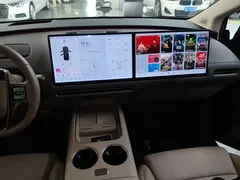 2025 Li Auto i8 Standard, чёрный — фото 13