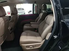 2025 Li Auto i8 Standard, чёрный — фото 17
