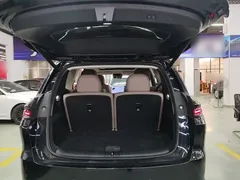 2025 Li Auto i8 Standard, чёрный — фото 19
