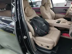 2025 Li Auto i8 Standard, чёрный — фото 25