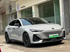 2023 Changan UNI-V iDD 1.5T 113km PHEV — фото 3