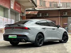 2023 Changan UNI-V iDD 1.5T 113km PHEV — фото 5