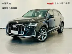 2023 Audi Q7 55 TFSI quattro S line Sport, чёрный — фото 1
