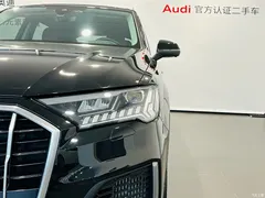 2023 Audi Q7 55 TFSI quattro S line Sport, чёрный — фото 15