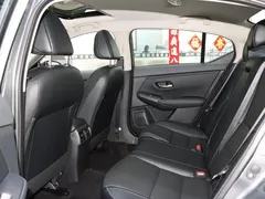 2022 Nissan Sylphy 1.6L XL CVT — фото 11