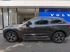 2023 Volvo XC60 4WD Luxury — фото 4
