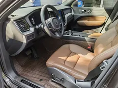 2023 Volvo XC60 4WD Luxury — фото 8