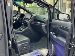 2020 Lexus LM 300h, чёрный — фото 7