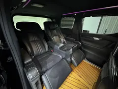 2020 Lexus LM 300h, чёрный — фото 9