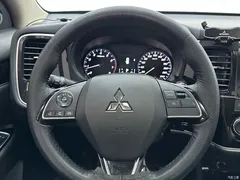 2021 Mitsubishi Outlander 2.0L, белый — фото 11