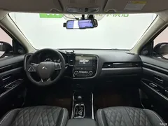 2021 Mitsubishi Outlander 2.0L, белый — фото 12