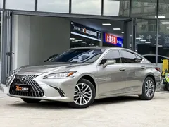 2022 Lexus ES 200 — фото 1