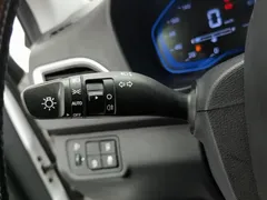 2020 Hyundai 1.4L MT GLS, белый — фото 21