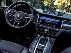 2021 Porsche Macan 2.0T — фото 5