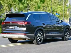 2022 Volkswagen Talagon 380TSI 4WD Luxury Pro 6-seat, чёрный — фото 16