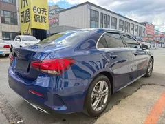 2022 Mercedes-Benz A-Class A 180 L, синий — фото 4