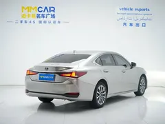 2022 Lexus ES 200 — фото 3