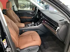 2021 Audi Q7 55 TFSI quattro S line, чёрный — фото 10