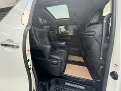 2021 Toyota Vellfire Hybrid 2.5L HV Luxury, белый — фото 15