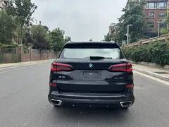 2022 BMW X5 xDrive 30Li M, чёрный — фото 11