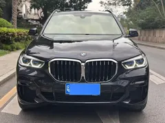 2022 BMW X5 xDrive30i M, чёрный — фото 2