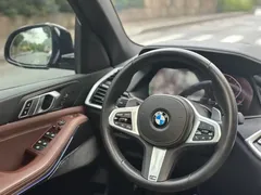 2022 BMW X5 xDrive30i M, чёрный — фото 12